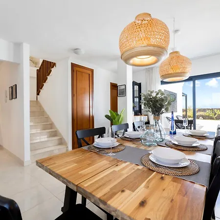 וילה - Heated Pool, Aircon *