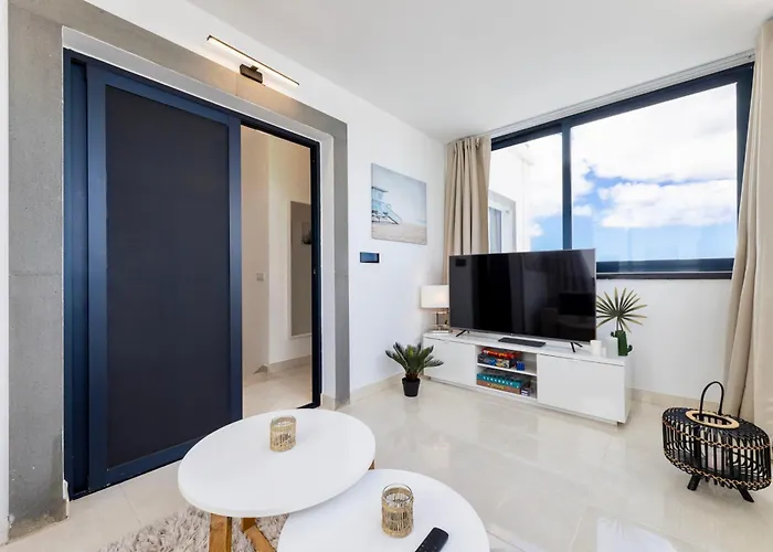 - Heated Pool, Aircon Villa Playa Blanca (Lanzarote)