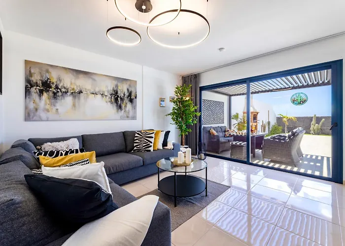 - Heated Pool, Aircon