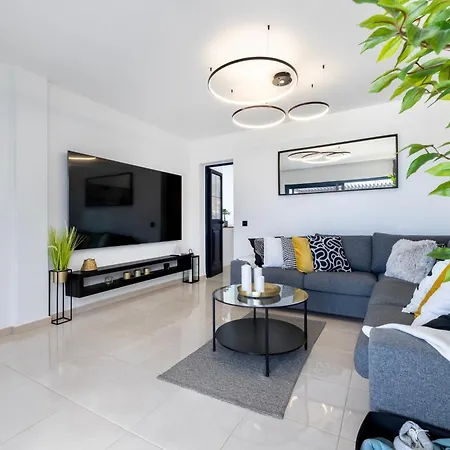 - Heated Pool, Aircon فيلة *